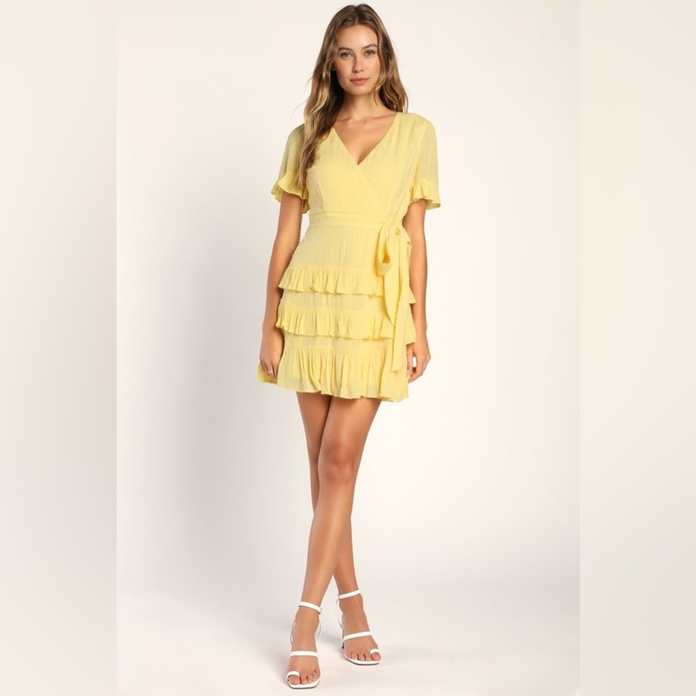 Lulus YELLOW tiered faux wrap mini dress!  Ruffles!!  Size L, large EUC!  Worn 1